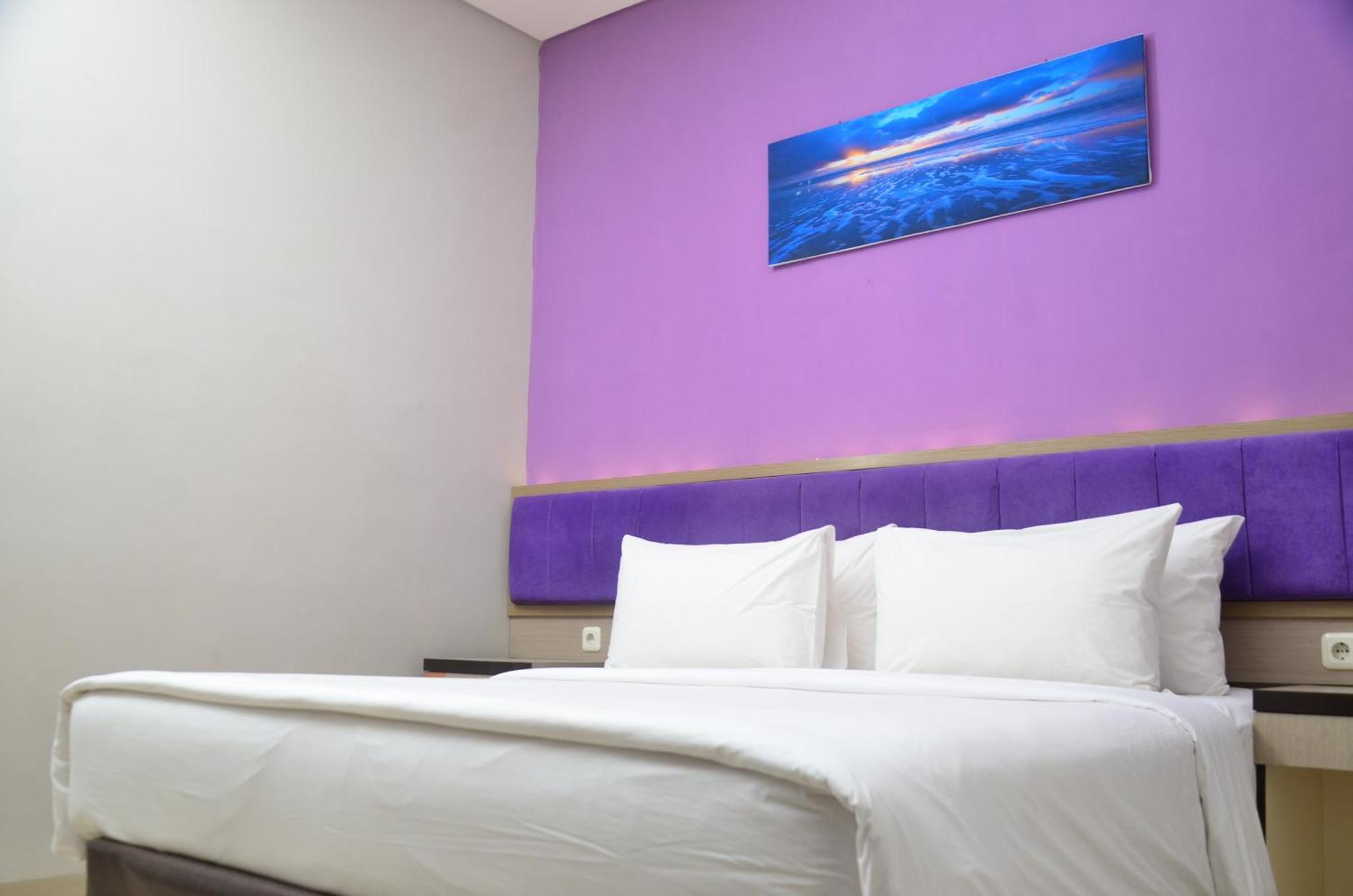 Alodia Hotel Bandar Lampung Esterno foto