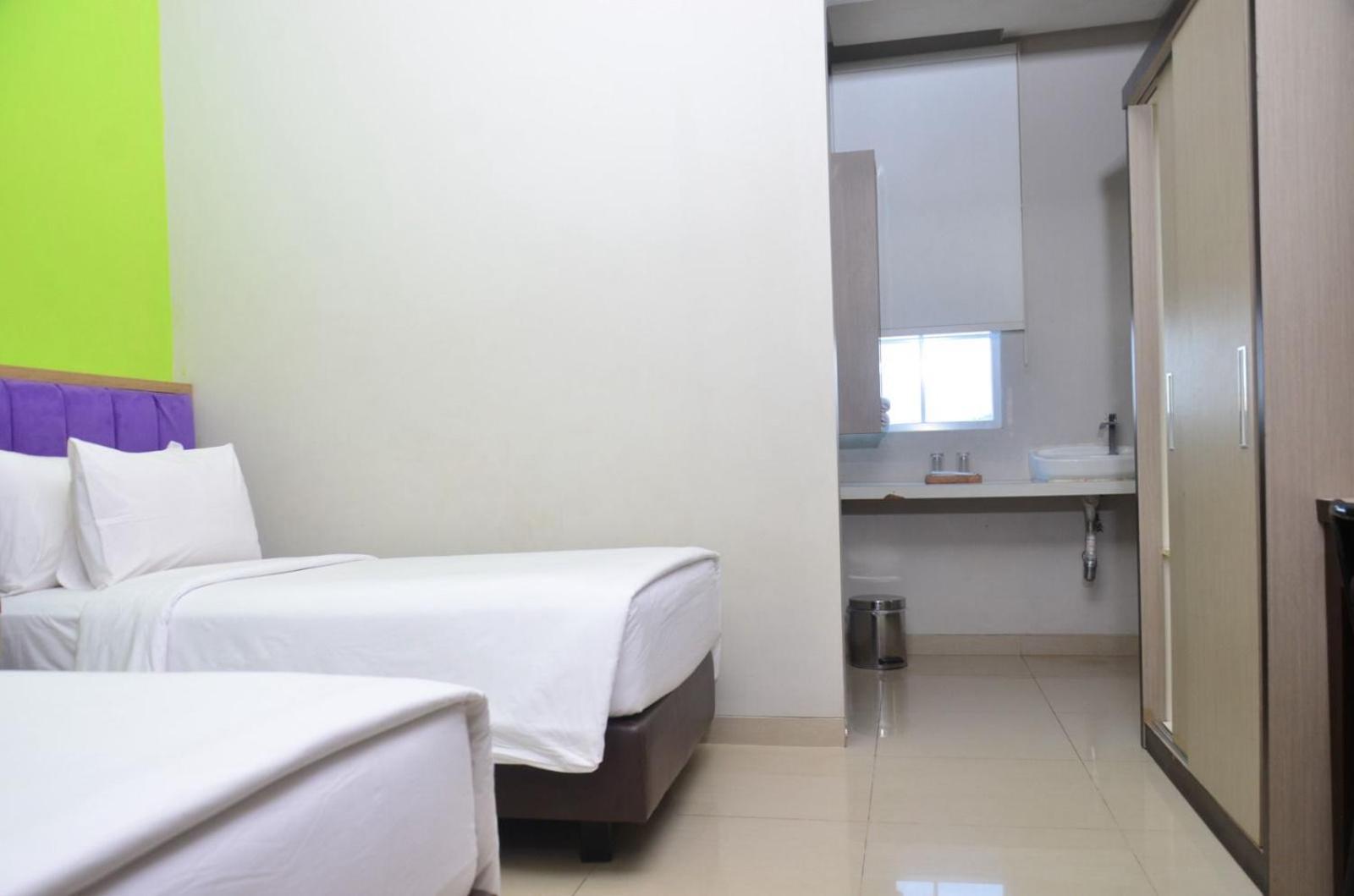 Alodia Hotel Bandar Lampung Esterno foto